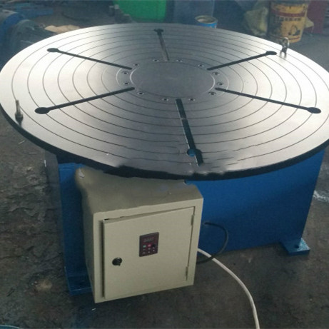 Welding Turn Table in 2 Tons Capacity Application